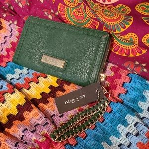 Green Pleather Clutch With Gold Zipper & Chain